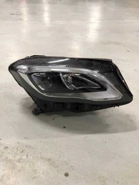 mercedes gla koplamp