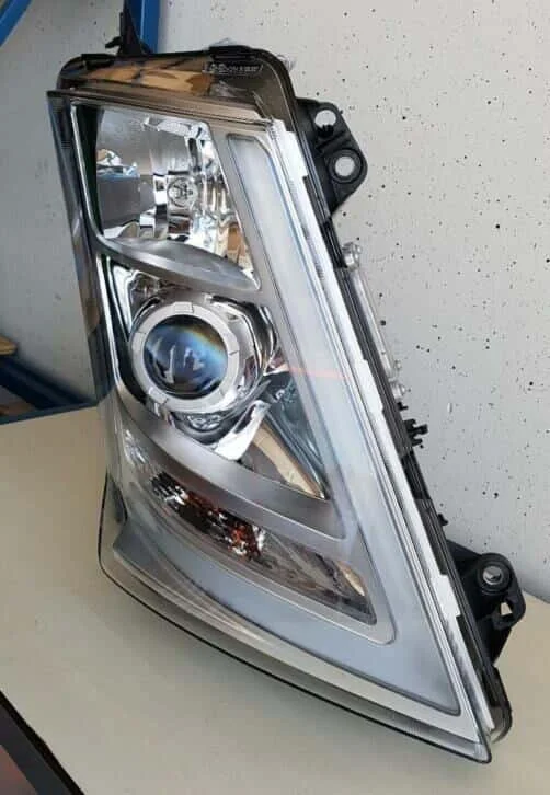 VOLVO FH4 XENON KOPLAMP RH 22239244U