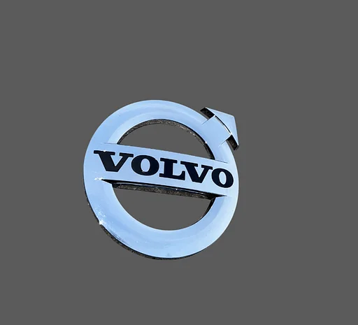 VOLVO FH4 LOGO (MOTORKAP) CHROOM GEBRUIKT 82248335U