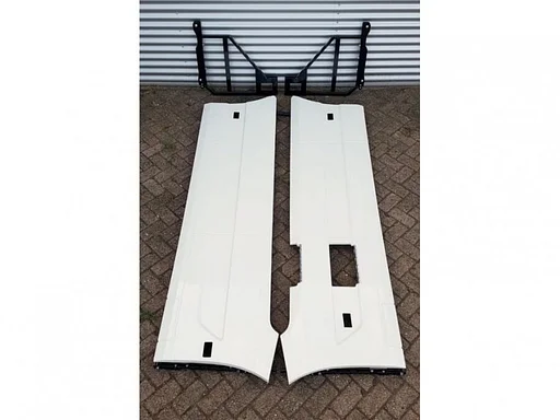 VOLVO FH4/5 SIDE SKIRT SET WB3800 COLOR STEP 55CM 000035