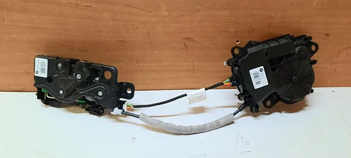 Slot achterklep BMW X1 F48 v.a 2015 737400610 / 735711214