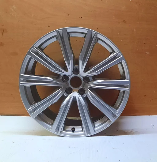 Velg enkel 20" orgineel Audi Q8 SQ8 v.a 2018 4M8601025T