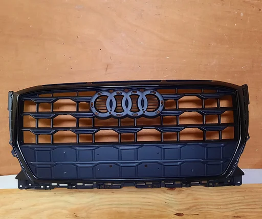 Grille orgineel Audi Q2 facelift v.a 2020 81A853651H