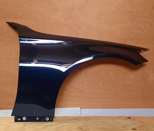 Voorscherm rechts alu orgineel Mercedes C-klasse W205 ->'14