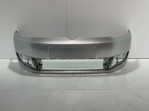 Volkswagen Caddy 2010/2015 voorbumper bumper LA7W