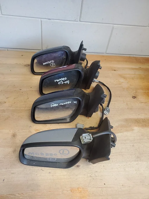 Spiegel buitenspiegel Ford Mondeo 2003 - 2007 links €20