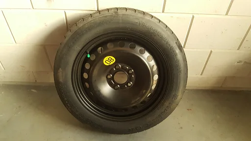 Thuiskomer Volvo C30 C70 S40 V40 V50 V60 €60 reservewiel