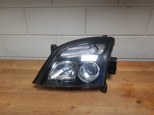 Opel Vectra C 2002 - 2005 koplamp XENON links €100 gts zwart