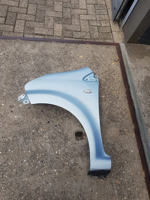 Toyota Aygo 2005 - 2013 voorscherm spatbord links blauw 8r0