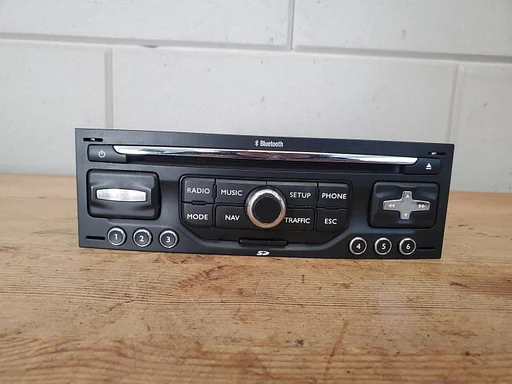Citroen C3 DS3 Peugeot 3008 5008 radio RNEG navigatie €100