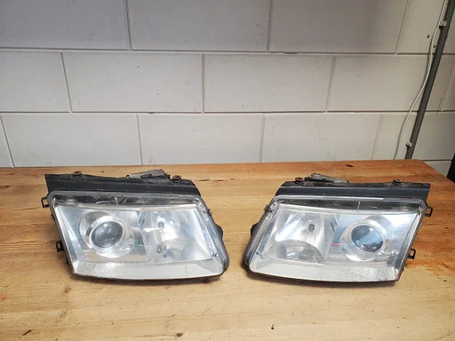 VW Volkswagen Passat 1995 - 2000 xenon koplamp links rechts
