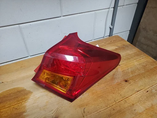 Toyota Auris 2012 - 2015 achterlicht rechts HATCHBACK €75