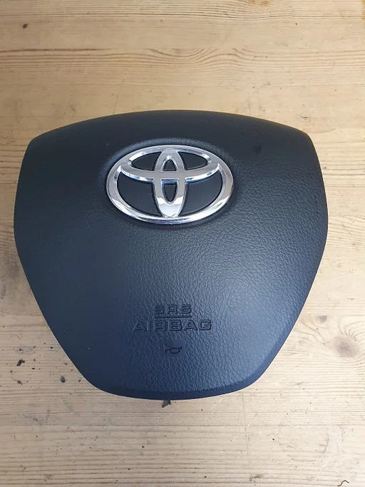Toyota Auris 2012 - 2018 stuur airbag links €100 evt de set