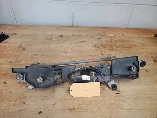 Suzuki Alto  Nissan Pixo ruitenwisser mechaniek + motor €125