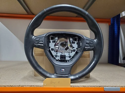 BMW 5 serie F10 F11 stuur M M5 stuur met knoppen €100