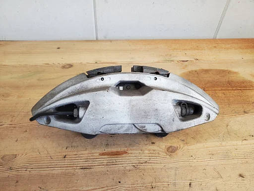 BMW 7 serie G11 G12 remklauw rechts voor 44/348/86 €100