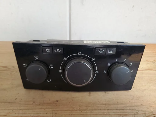 Opel Astra H 2004 - 2010 kachel bedien paneel 13250616 zwart