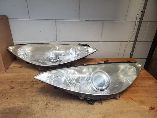 Peugeot 308 / RCZ 2007 - 2011 xenon koplamp links 9680370880
