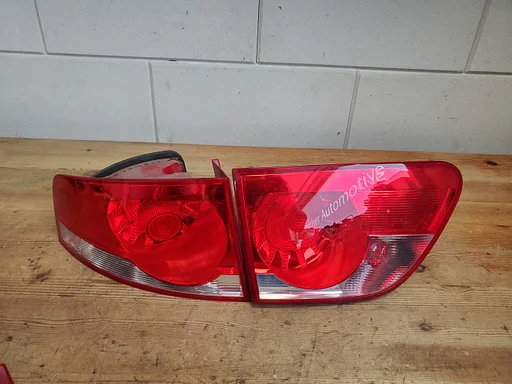 Seat Altea XL 2006 - 2015 achterlicht links op de klep €30
