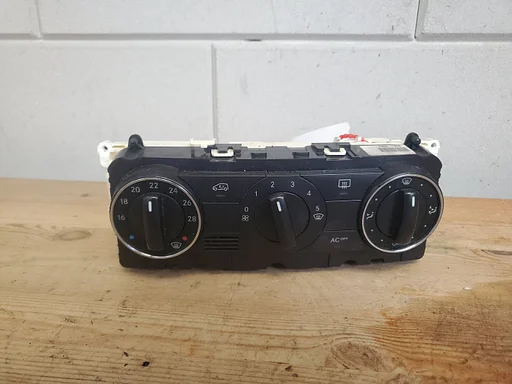 Mercedes A klasse W169 en B W245 kachel bediening paneel €25