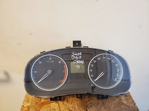 Skoda Fabia 2008 - 2014 tellerklok cockpit DIESEL 5j0920811c