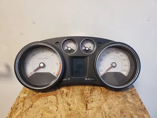 Peugeot 308 07 - 13 tellerbak cockpit 1.6 diesel 9665107680