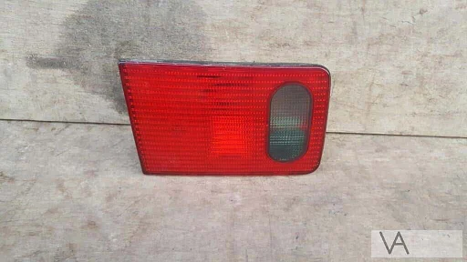 Audi A8 1996 -2003 achterlicht links op de klep compleet €30