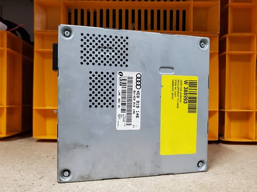Audi A6 4f / A8 4e radio televisie module 4e0919146 €50