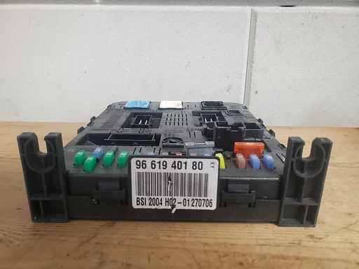 Peugeot 307 407 607 bsi zekeringkast onder stuur 9661940180