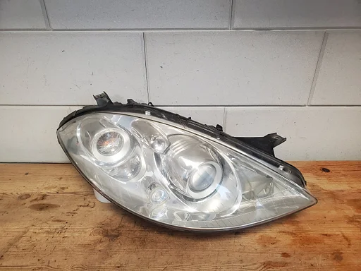 Mercedes A klasse 2004-2009 xenon koplamp rechts a1698201261
