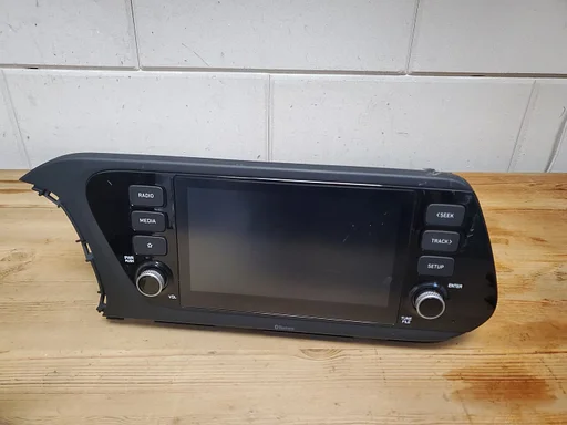 Hyundai i20 2020 - 2024 radio met carplay 96160Q0420 €100