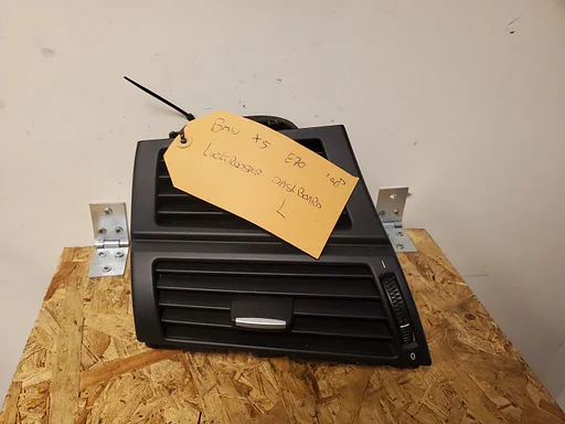 BMW X5 e70 2006 - 2012 luchtrooster dashboard links €30