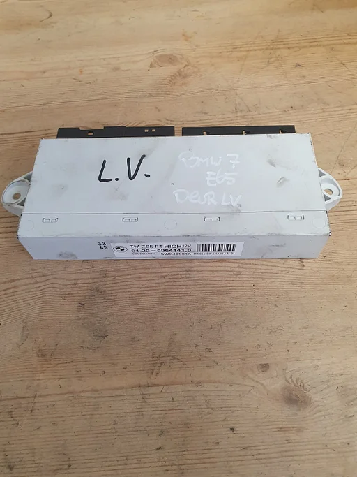 BMW 7 serie E65 E66 2001 -2008 module deur linksvoor 6964141