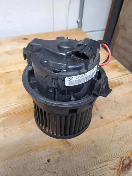 Peugeot 208 en 2008 12-20 kachelmotor aanjager nn108411u €30