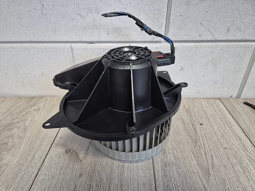 Chrysler 300c 300 c 2004 - 2010 kachelmotor aanjager €40