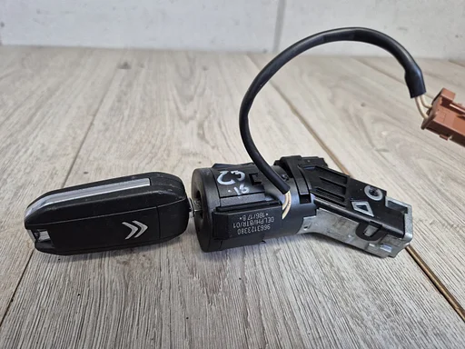 Citroen C3 DS3 C4 picasso contactslot met sleutel 2010 -2021