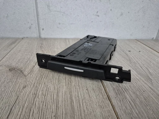 BMW 3 serie E90 E91 E92 E93 2005 - 2012 bekerhouder rechts