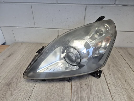 Opel Zafira B 2005 -2012 xenon koplamp links 24451044 €250