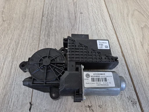 VW Volkswagen Polo 9n3 2005 tot 2009 raammotor links NIEUW