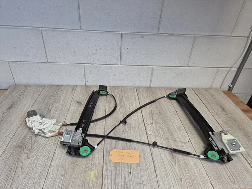 Nissan Micra cc 2005 - 2009 raammechaniek rechts voor €150