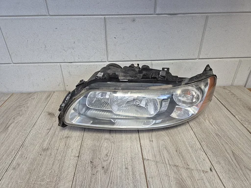 Volvo S60 V70 XC70 2004 - 2008 koplamp xenon links 30784247