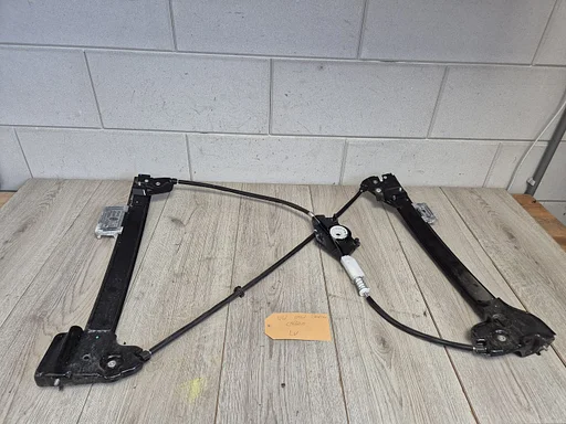 VW New Beetle cabrio 02 - 10 raammechaniek links voor €150
