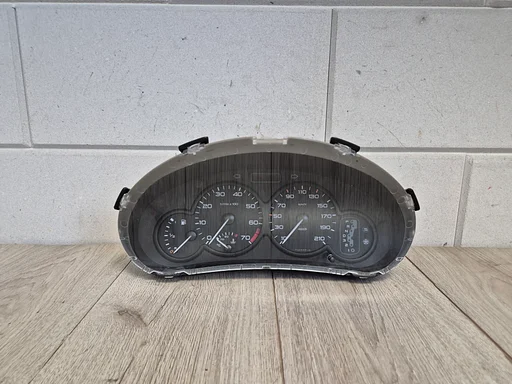 Peugeot 206 1998 -2002 tellerbak cockpit AUTOMAAT 9643401680