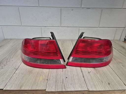 Saab 9-3 sport sedan 2002 - 2007 achterlicht €100 PER KANT