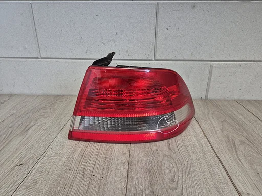 Saab 9-3 sedan 2002 - 2006 achterlicht rechts B keus kraakje