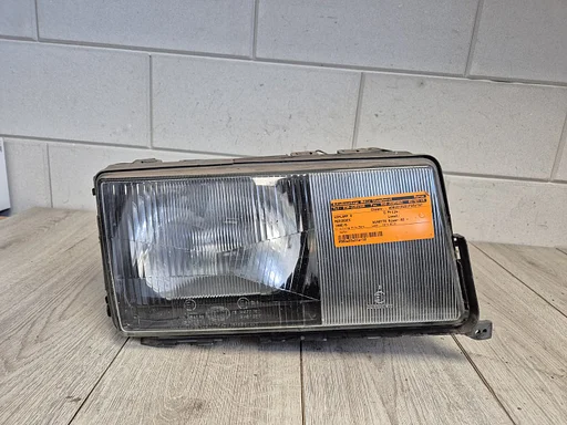 Mercedes W201 190  koplamp rechts ORIGINEEL MB €100