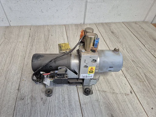Renault Megane CC 2004 - 2009 cabriodak motor dakpomp €75