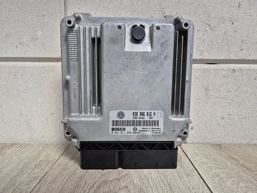 VW Transporter T5 2003 - 2009 ecu motorcomputer 1.9 tdi AXC