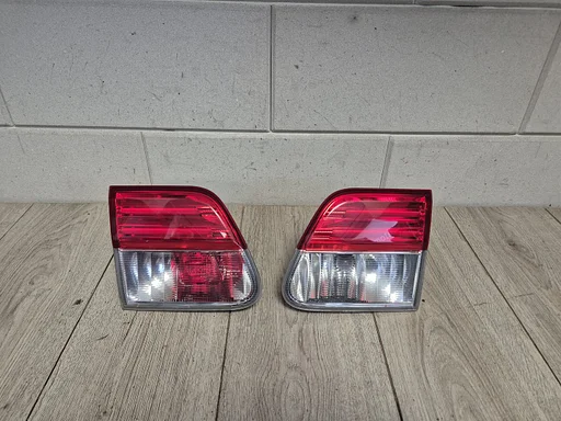 Toyota Avensis station 2013 -2018 achterlicht links / rechts
