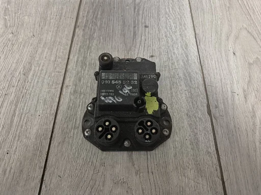 Mercedes 190 W201 module ontsteking 0105455232 1.8e €100